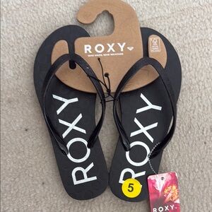 Roxy Black and White Flip Flops